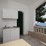 アパート By The Sea Brela, Makarska - 6674 *