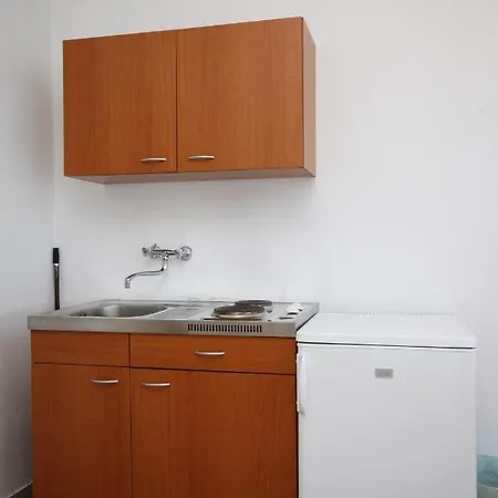 By The Sea Brela, Makarska - 6674 Apartment *